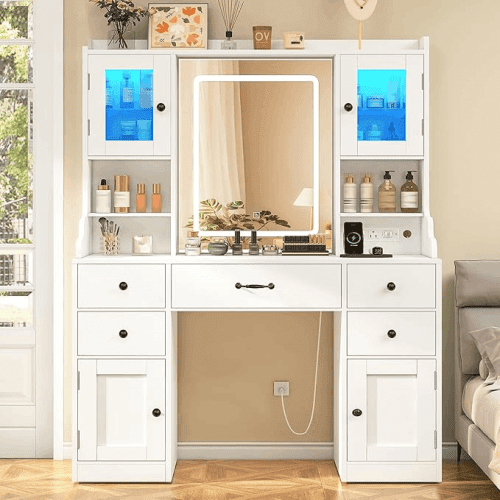 Quimoo Vanity Desk with Lighted Mirror at Amazon